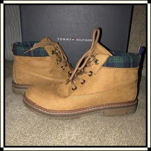 Tommy Hilfiger Tassie Brown Leather Boots Size 7